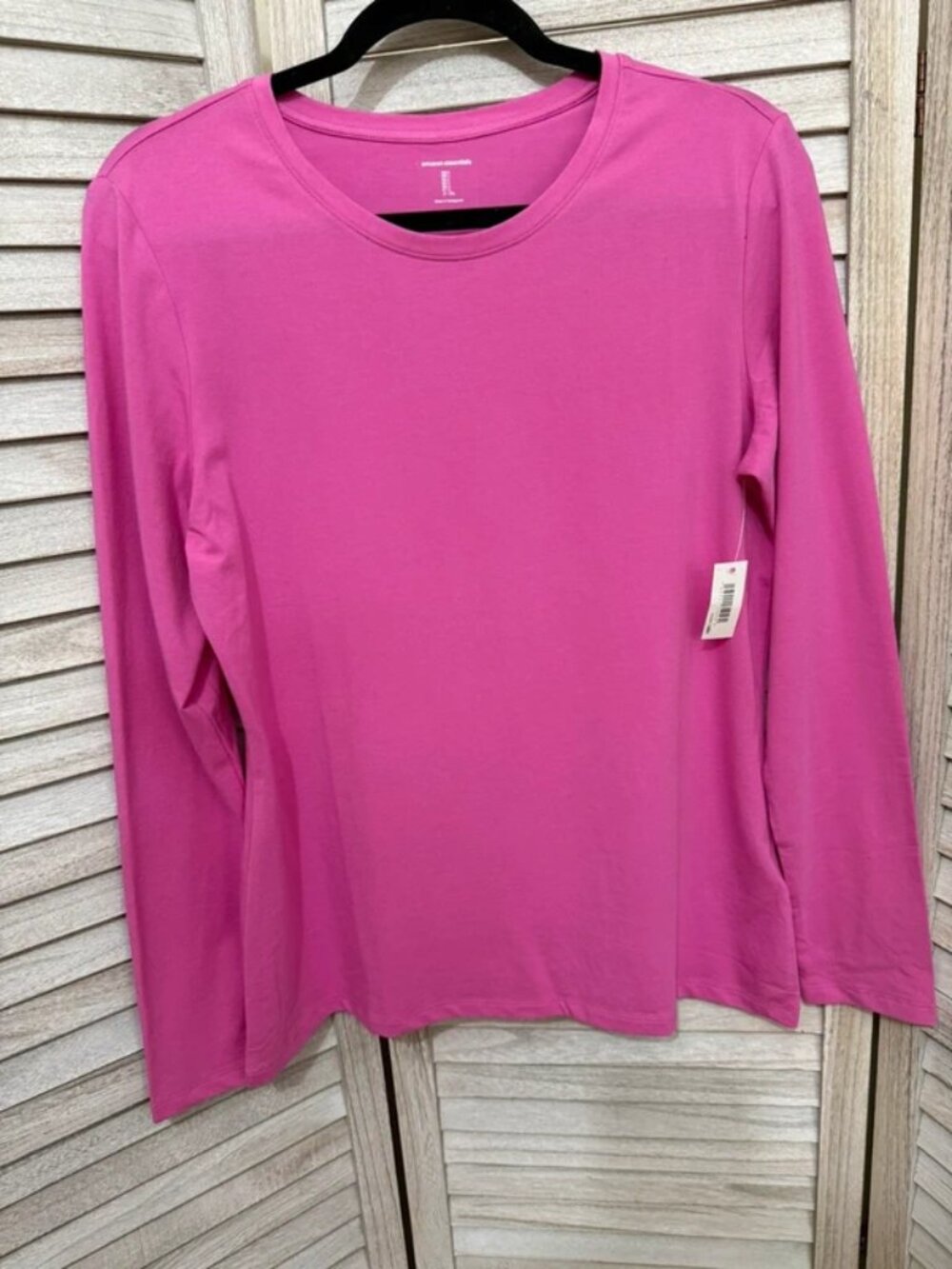 Women’s pink top size L